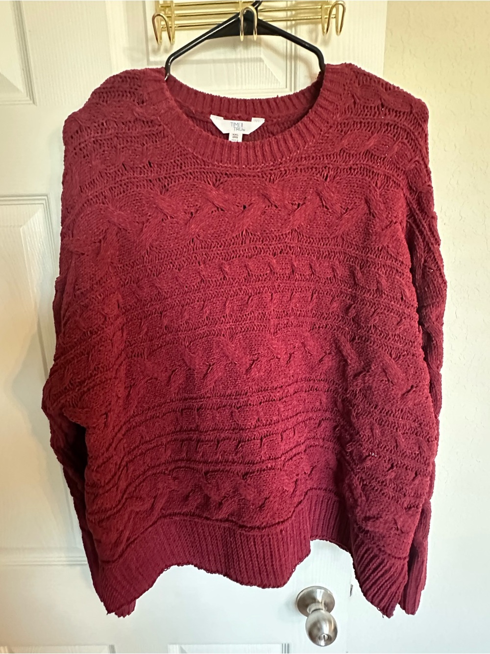 Time and Tru Burgundy Cable Knit Crewneck Sweater